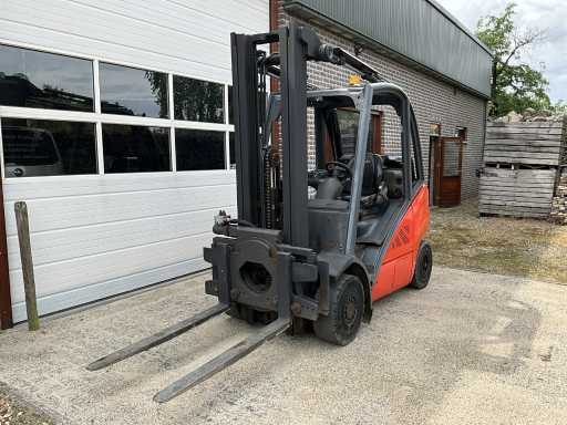 2017 Fenwick Linde H25T-02 Forklift Truck