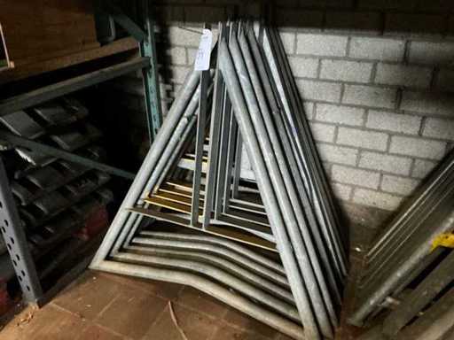 Bariera susține pionul (10x)