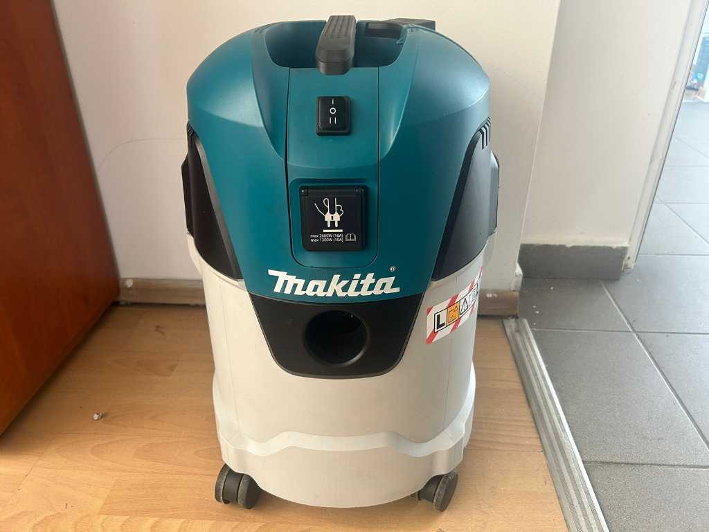 MAKITA - Vacuum cleaner