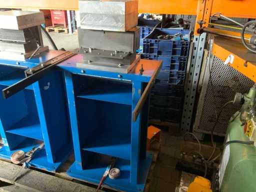 Pneumatische Stanspers