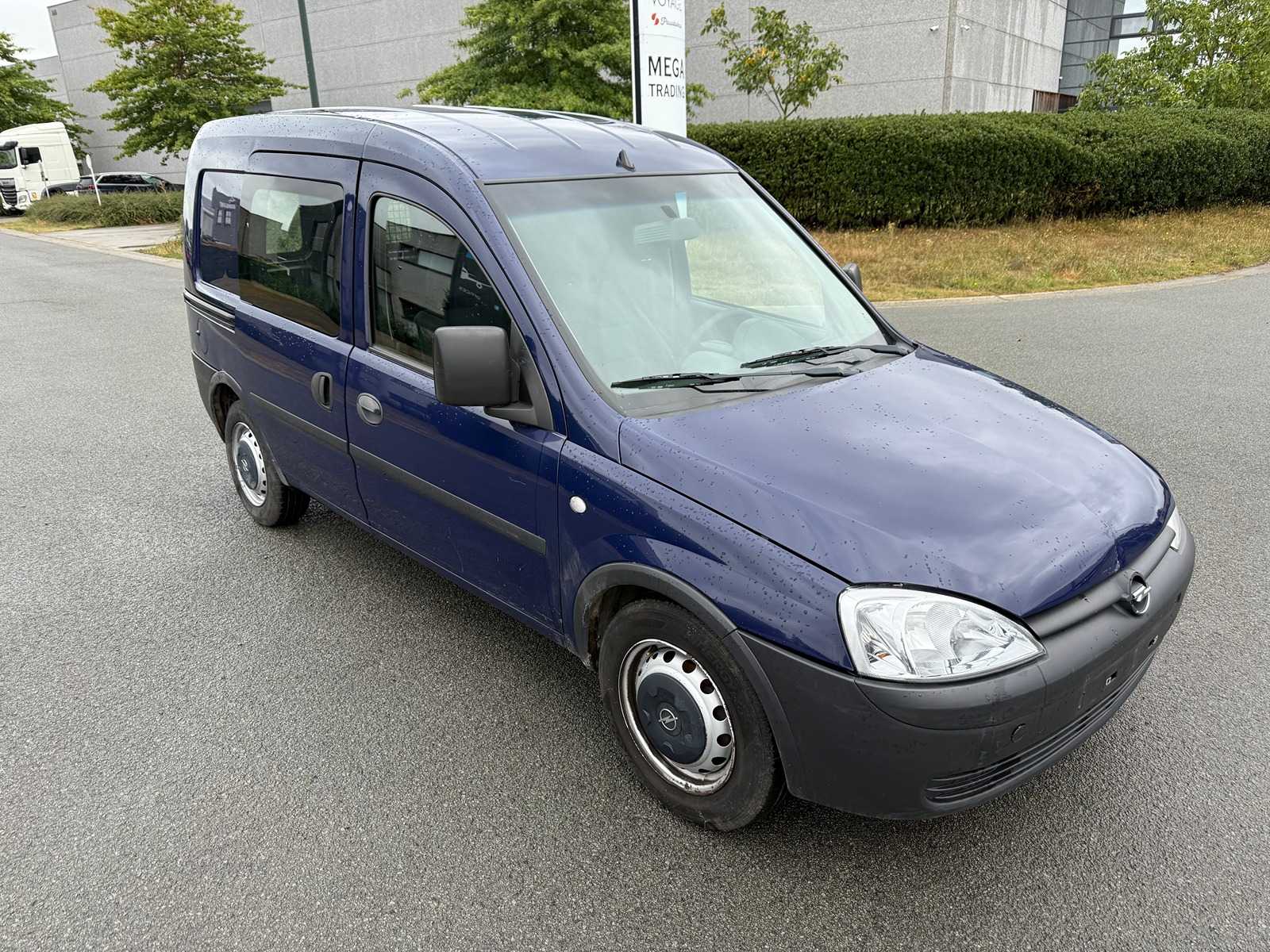 OPEL – 2011 – COMBO – Passenger car