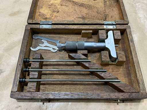 Mitutoyo dieptemeter met verlengstukken