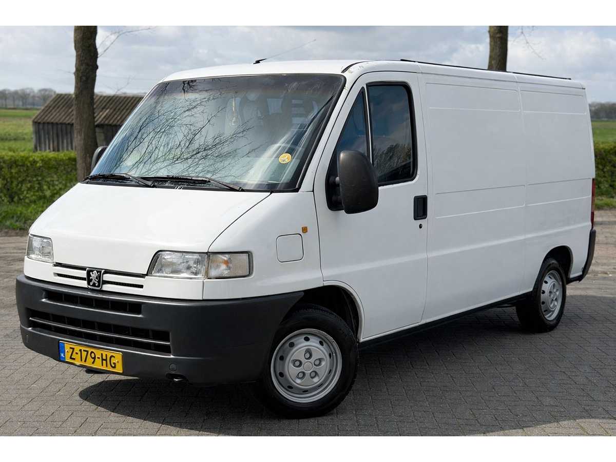 Peugeot BOXER 270M 2.0 Camper benzynowy Z-179-HG