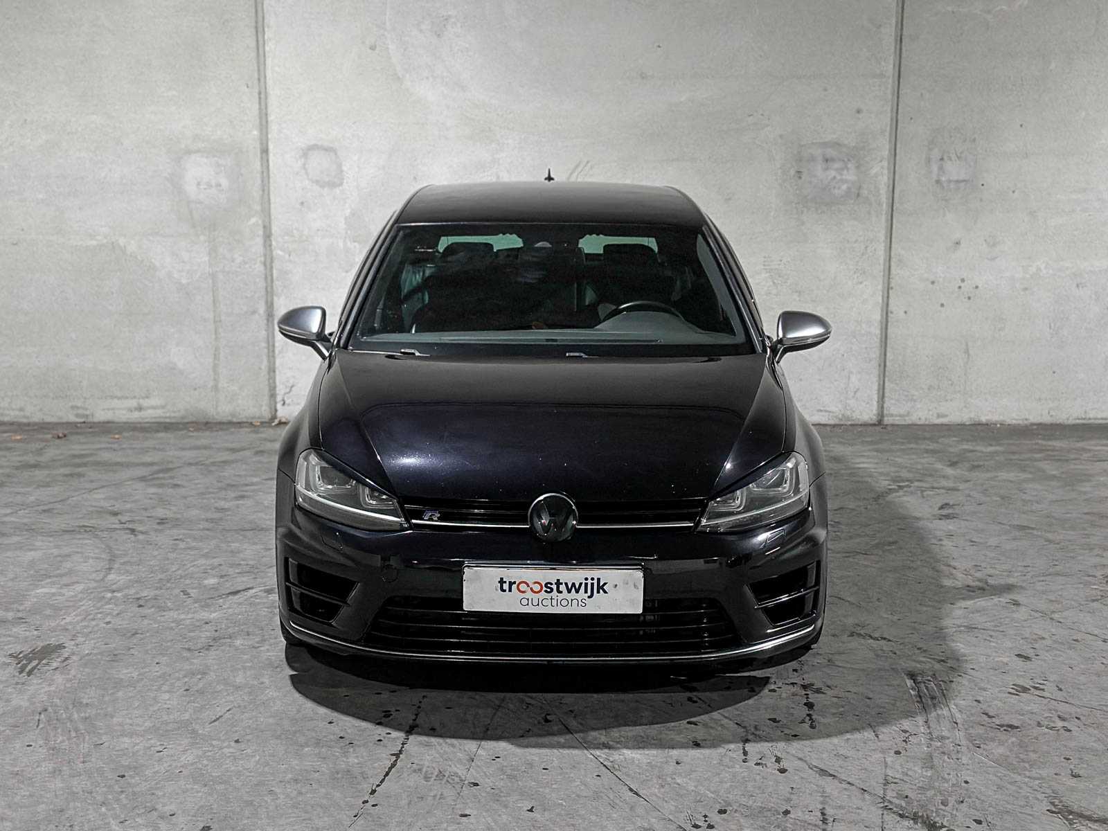 Volkswagen Golf 2.0 TSI R 4Motion 300pk 2015, P-916-RV