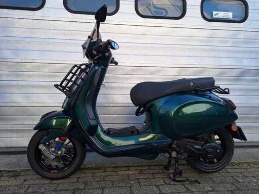 Piaggio Vespa Sprint 25 km moped 4 timpi 80cc