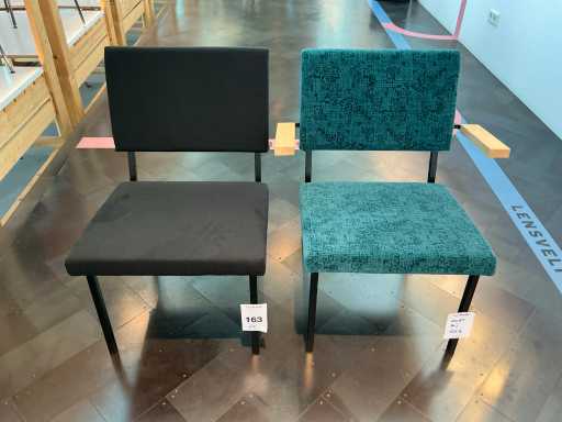 Lensvelt "Gerrit Veenendaal" Conference chair (2x)