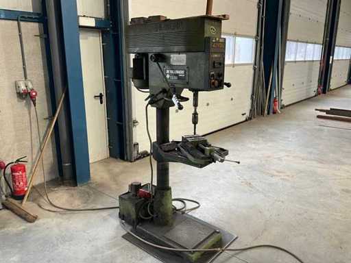 1995 Alzmetall AX3/S-N Säulenbohrmaschine