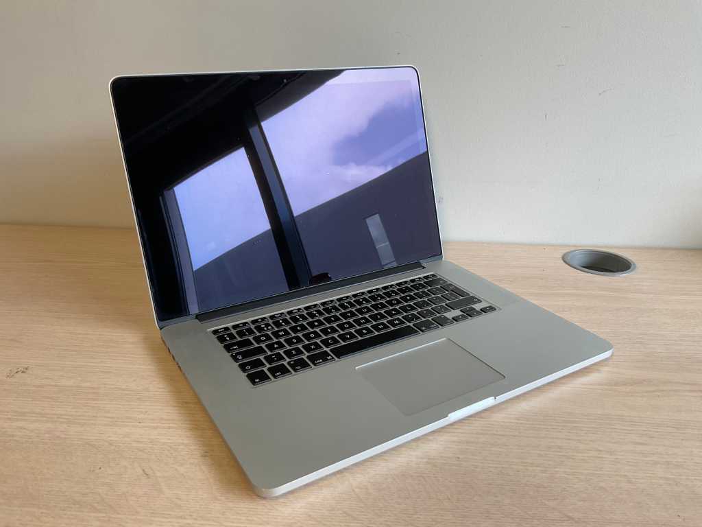 Apple - MacBookPro11.4 - Laptop