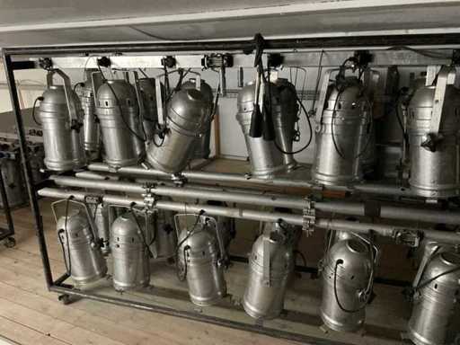 Par spotlight 4x6 bar PAR64 with dolly