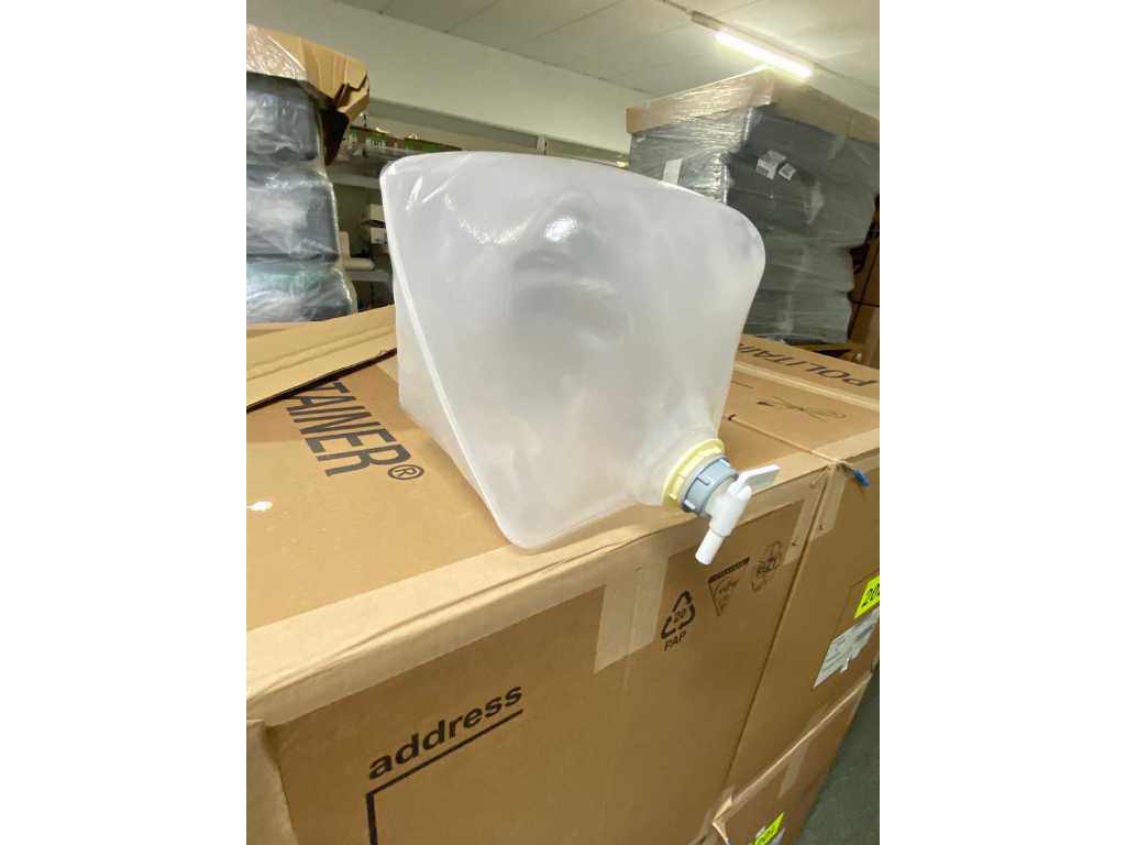 Politainer, canistră pliabilă cu apă, Berry Promens Packaging GmbH