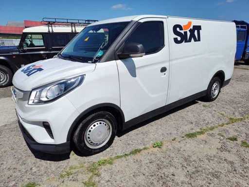 SAIC Maxus eDeliver 3 L2H1 Van Car