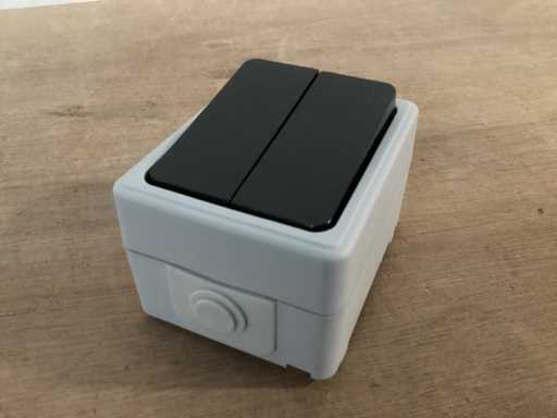 Gamma opbouw serieschakelaar, spatwaterdicht (46x)