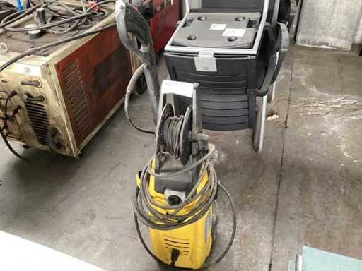 Pressure washer