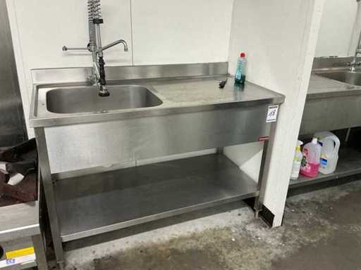 Stainless steel sink