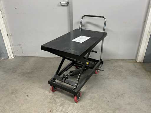 Carrello da tavolo idraulico