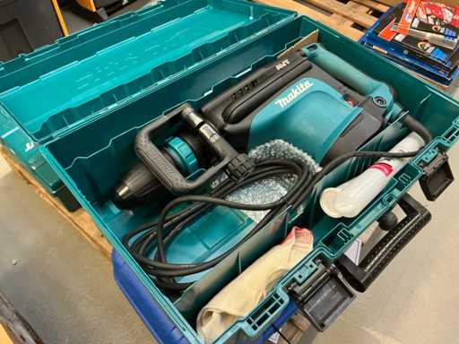 MAKITA - HM 1213 C - Breaker
