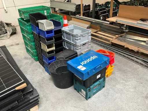 Pojemnik na magazyny i różne rzeczy (35x)