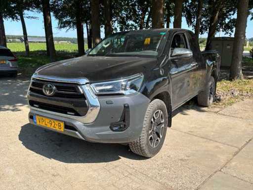 Toyota Hikux 2.4 D-4D XC Cool C Commercial Vehicle