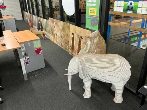 Décoration murale / sculptures en carton (8x)