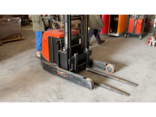 6b98fdba-df2f-4469-9378-3b3e11d48f52.mp4