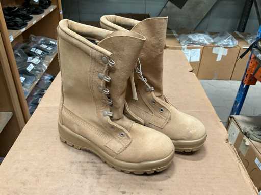 3R Cold weather boots
