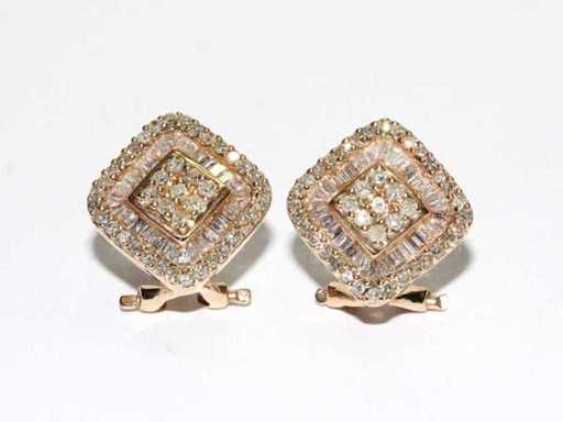 9 KT Yellow Gold Earring With 0.95 Cts Natural Diamond