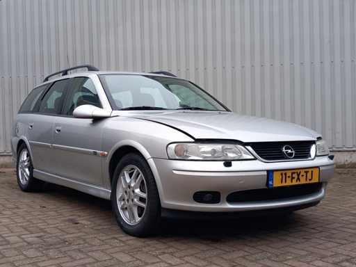 Opel - 2000 - Vectra Wagon - 2.5 V6 Sport Edition II - Mașină de pasageri