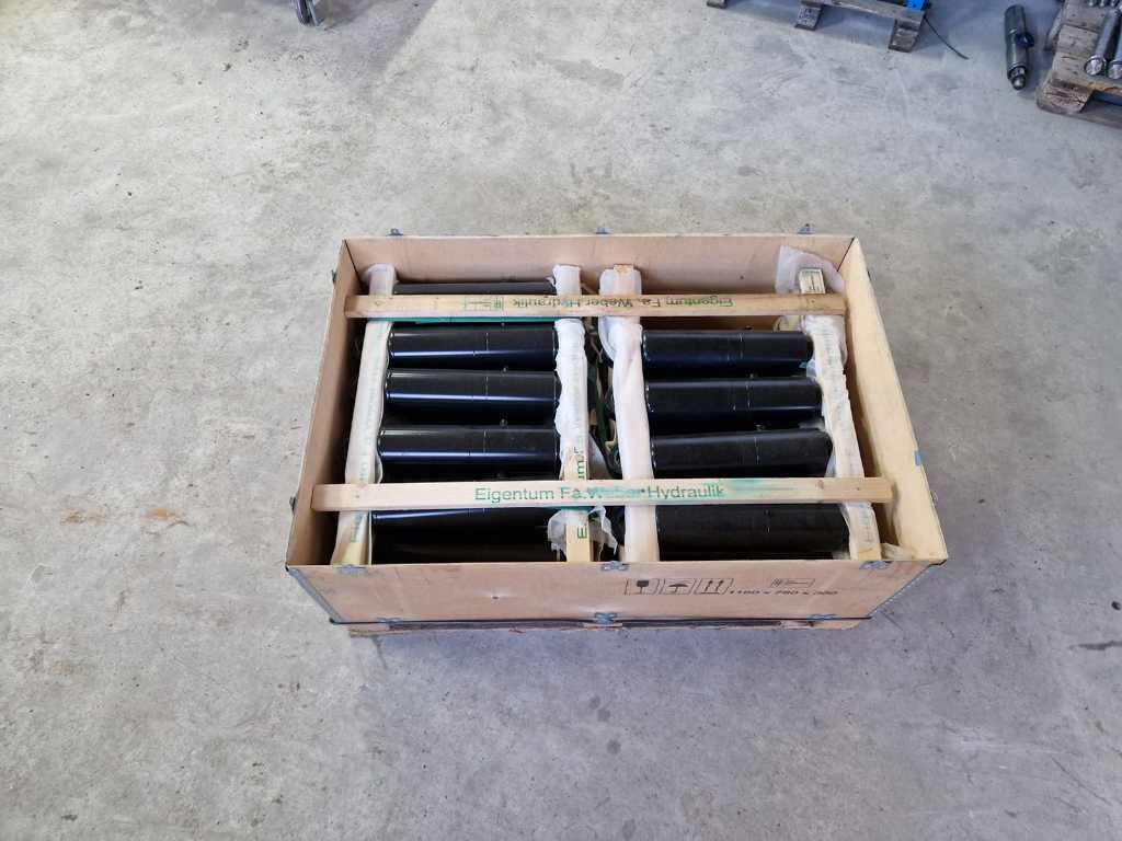 JCB  HITCH RAM  Hydraulic cylinders (2x)