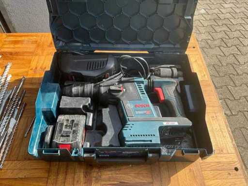 Martillo rotatorio inalámbrico profesional Bosch GBH-18V26F en L-Box