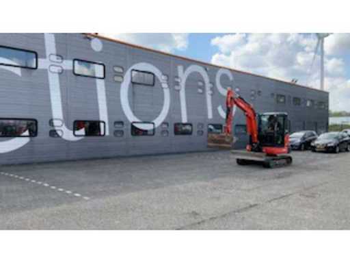 4f5de903-9132-4551-b3e9-68ac3fabfa85.mp4