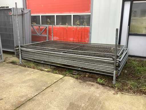 Recinzione di Heras Construction con blocchi