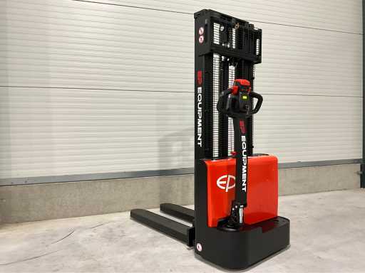 EP - 2025 - ESL 2,7 metri - Stacker