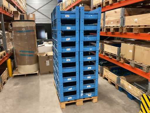 VTK600/210 Plastic stacking crate (36x)