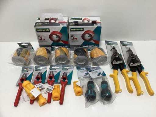 Diverse unelte și materiale manuale - construcție
