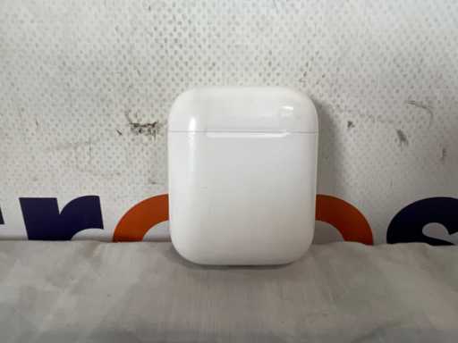 Apple AirPods 2 – mit normaler Lightning-Ladehülle