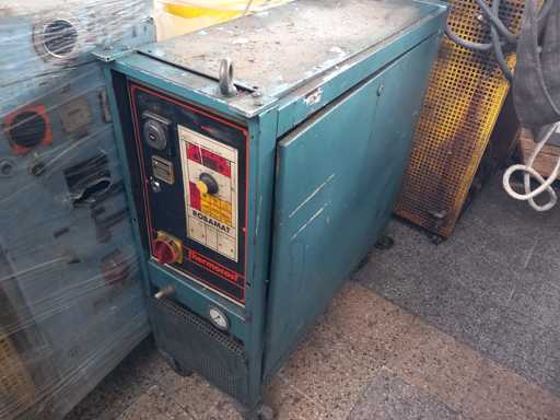 Przemysłowa jednostka regulacji temperatury (termoregulator olejowo-woda)