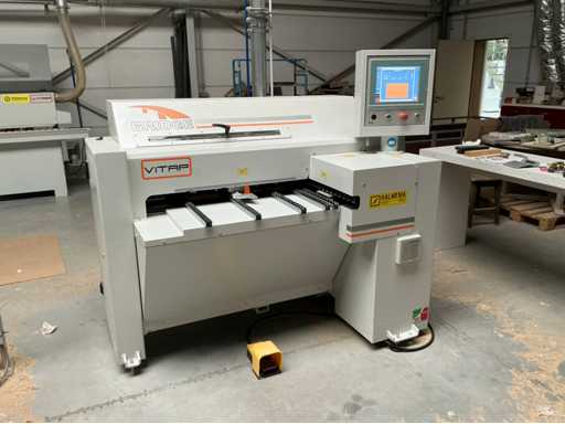 2013 Bridge Vitamin Vertical CNC Machining Centers