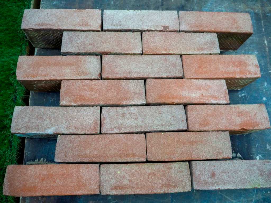Baked bricks 7,5m²