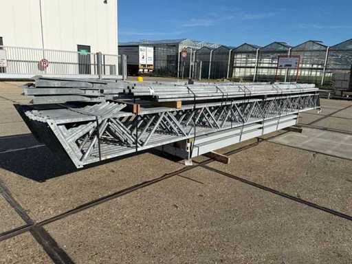 Costruzione in acciaio 12,80 x 28,00 metri (358 m2)