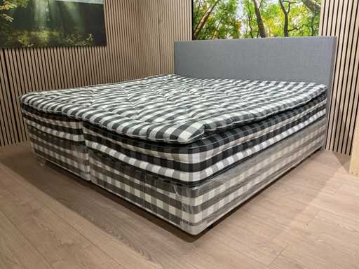 Łóżko Hästens 2000T