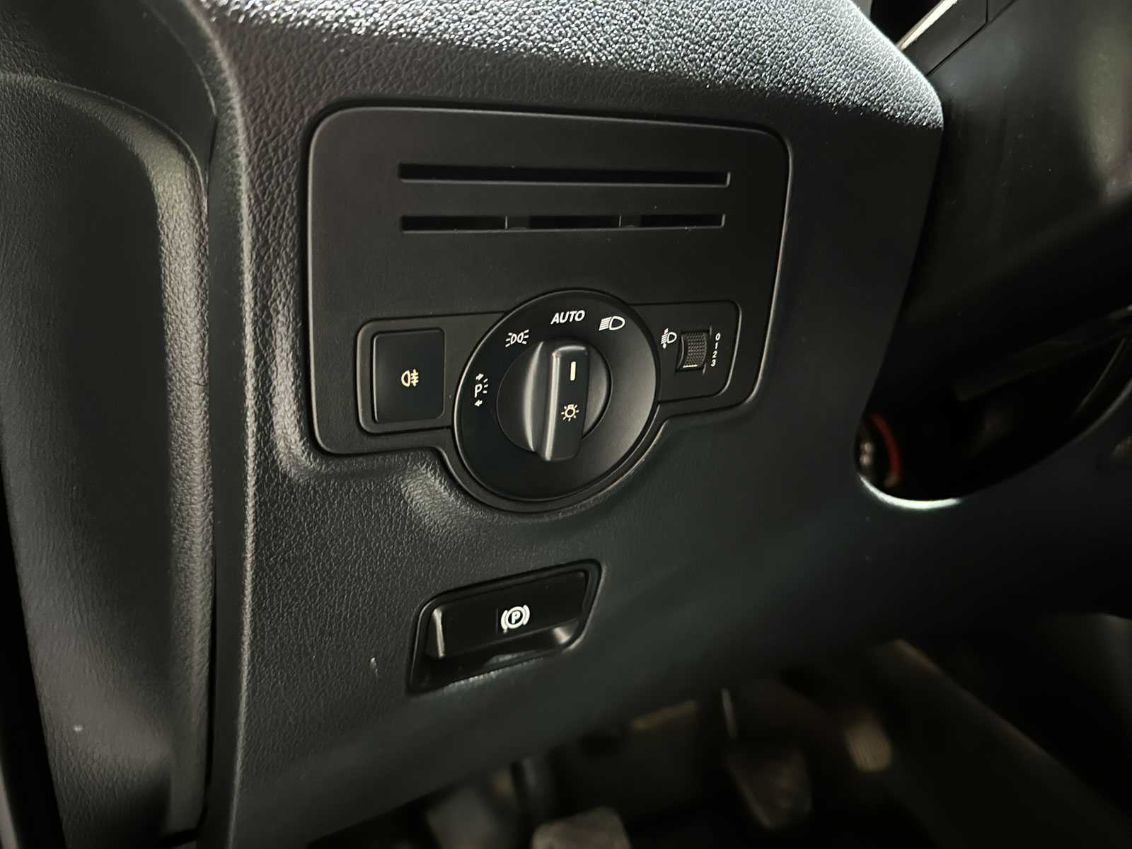 Mercedes-Benz Vito 111 CDI Lang 114pk 2017 Bedrijfswagen, VNZ-43-H