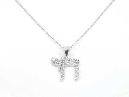 White gold pendant chai full of diamond