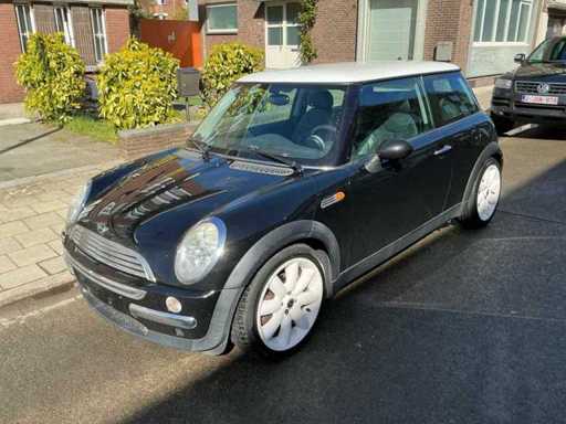 2002 Mini Cooper R50 Passenger Car