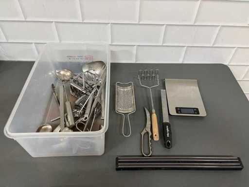 Verschiedene Küchenutensilien