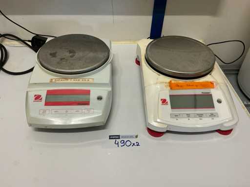 OHAUS Pioneer PA512C - Zestaw 2 skal Pioneer PX3202