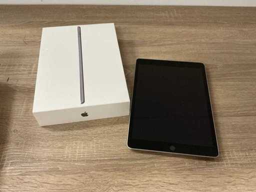 Apple - iPad (9e génération, 64 Go) - Tablette