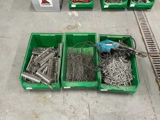 Makita 6834 Nails & gun