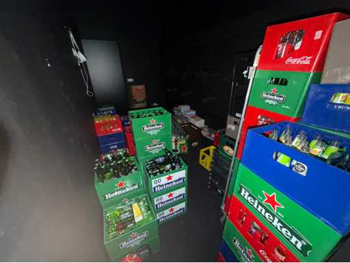 Loturi de băuturi răcoritoare, ambalaje și cartofi prăjiți