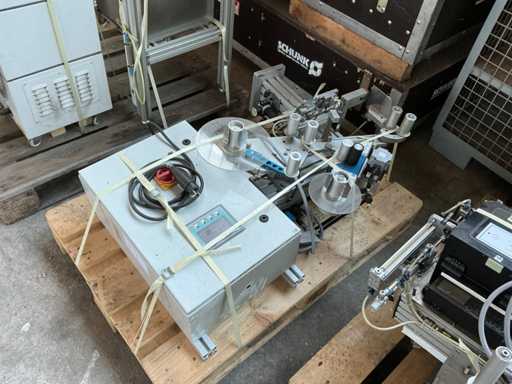Labeling Machine