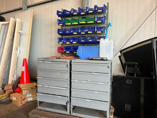 Dulap de atelier ?i raft pentru sortiment